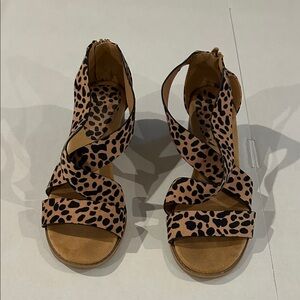 Qupid brand sandal heels animal print size 7.5M